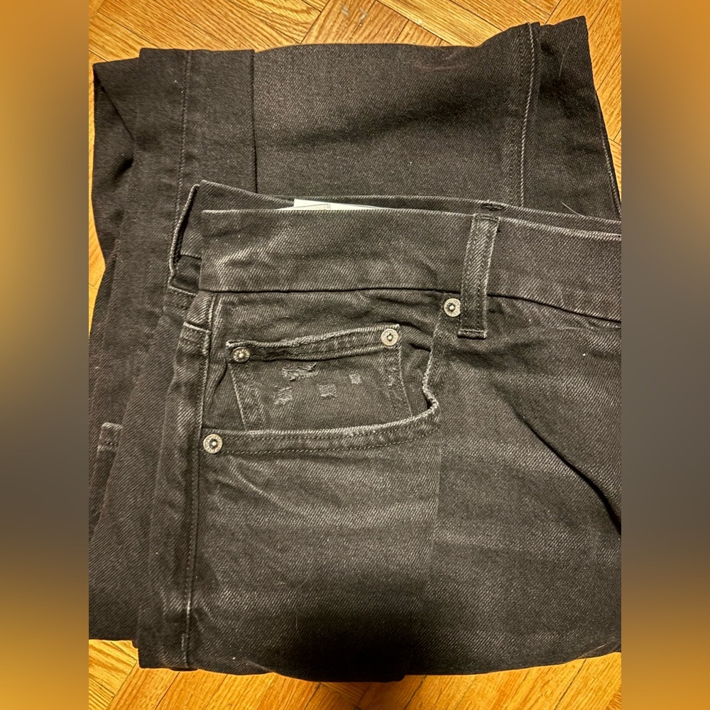 Stretch Curvy straight Jean - NWT